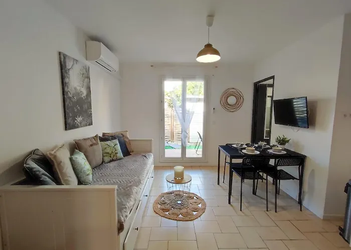 Avec Jardin Privatif A 300m De La *2* Canet-en-Roussillon